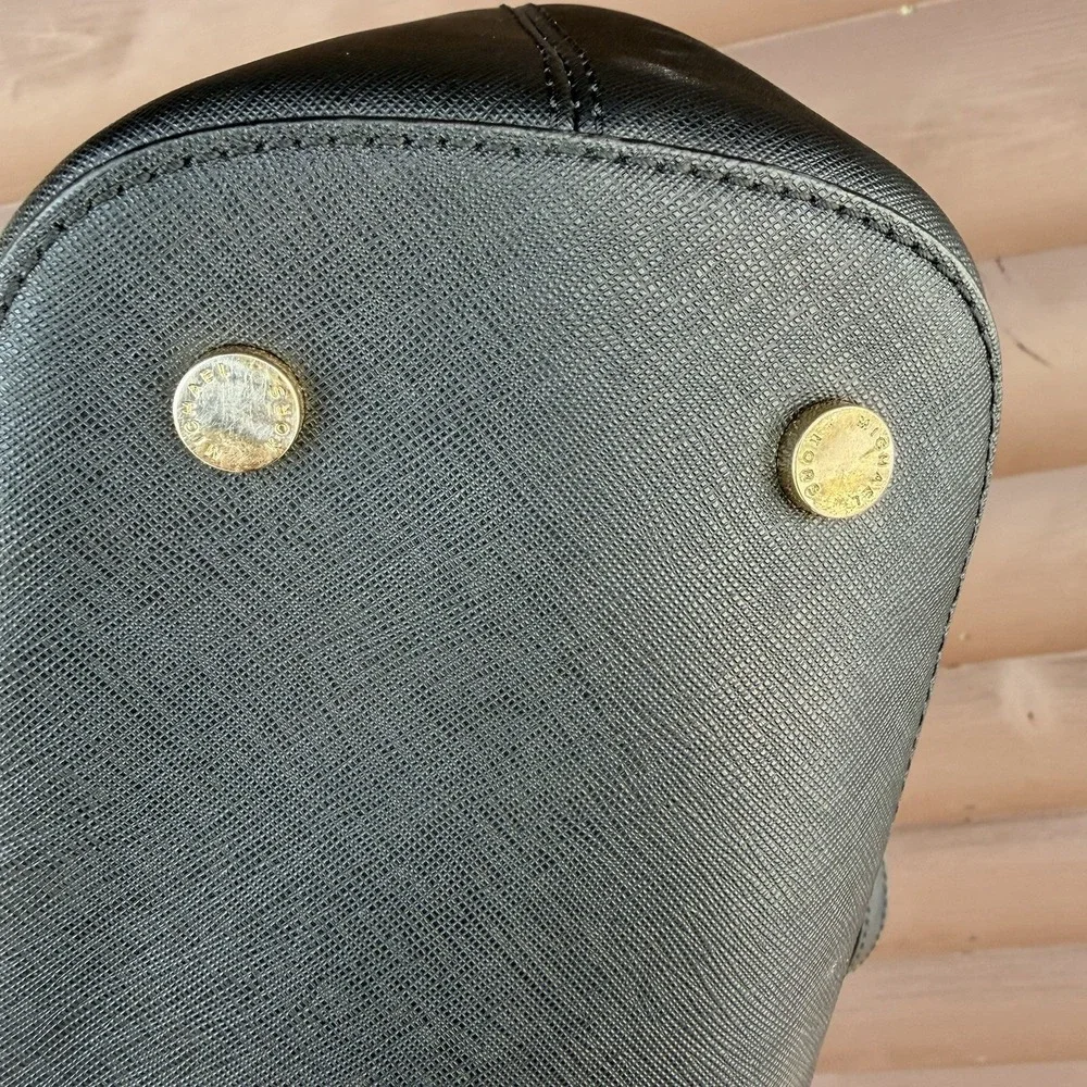 Michael Kors it black